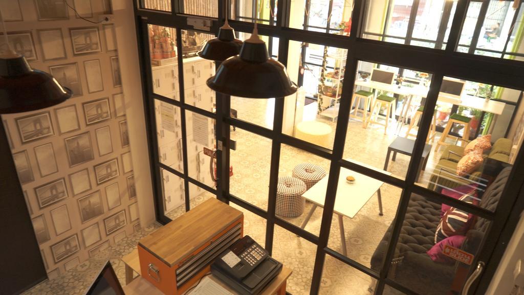 Tiger Lily Hostel Bangkok Eksteriør bilde
