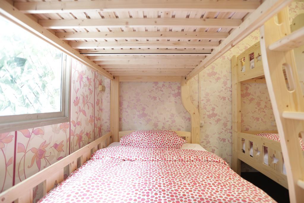 Tiger Lily Hostel Bangkok Eksteriør bilde