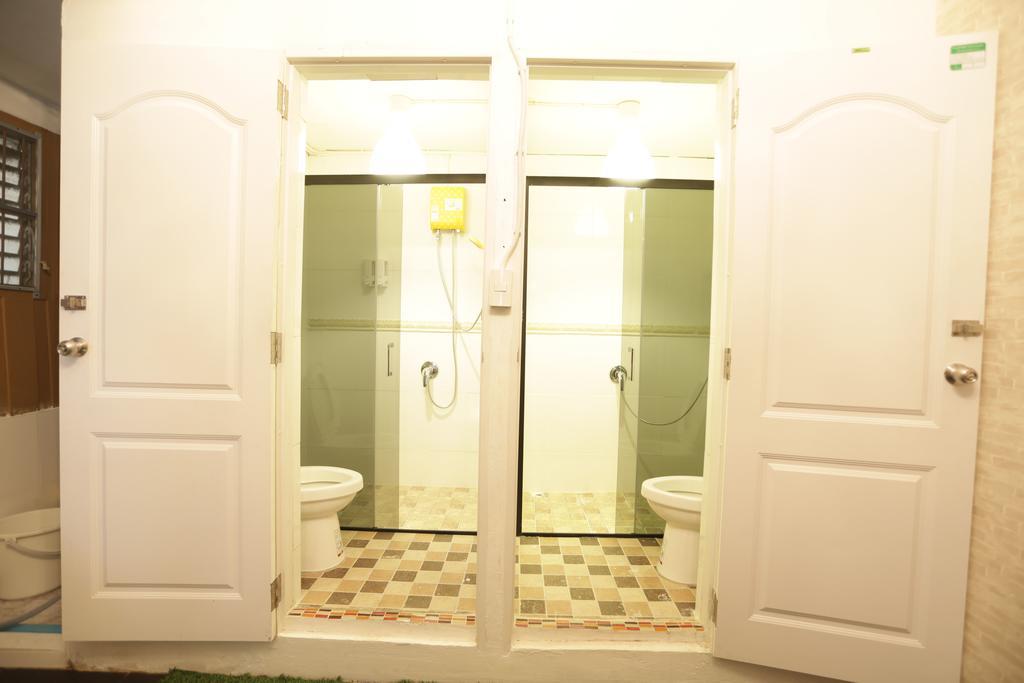Tiger Lily Hostel Bangkok Eksteriør bilde