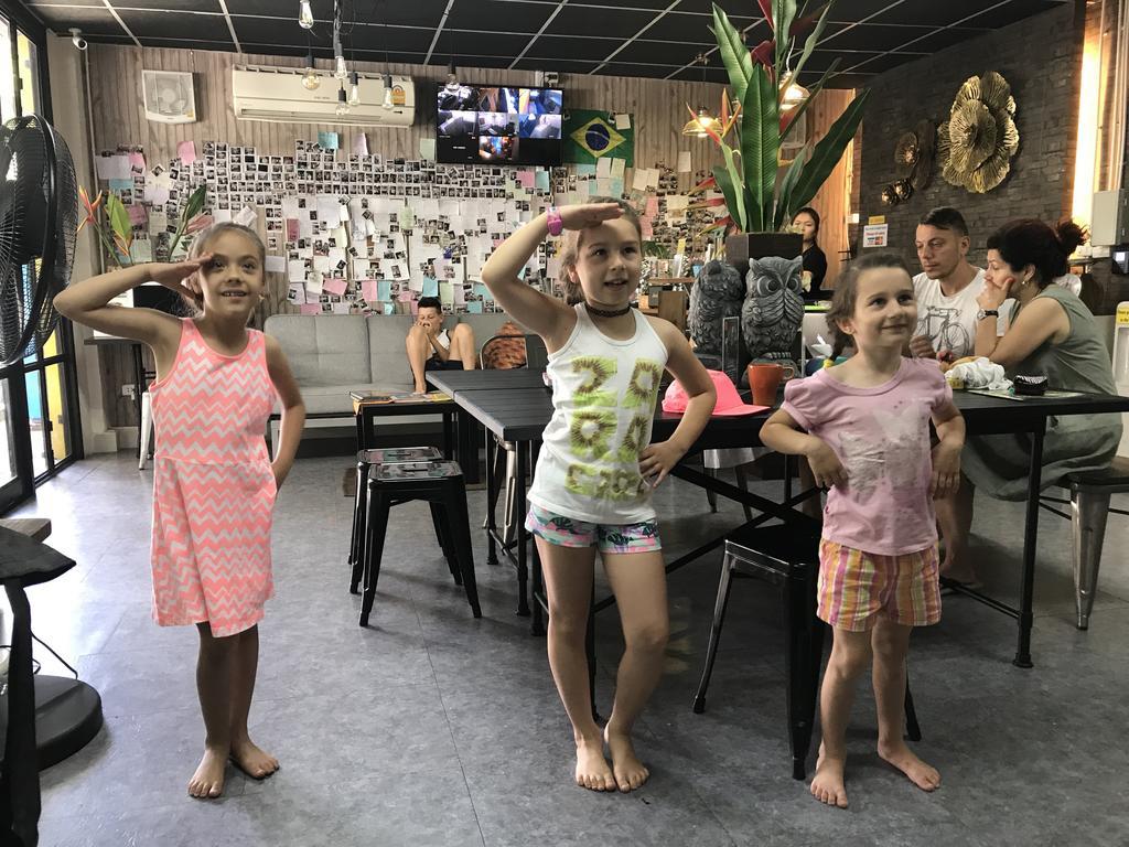 Tiger Lily Hostel Bangkok Eksteriør bilde