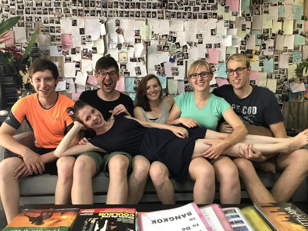 Tiger Lily Hostel Bangkok Eksteriør bilde